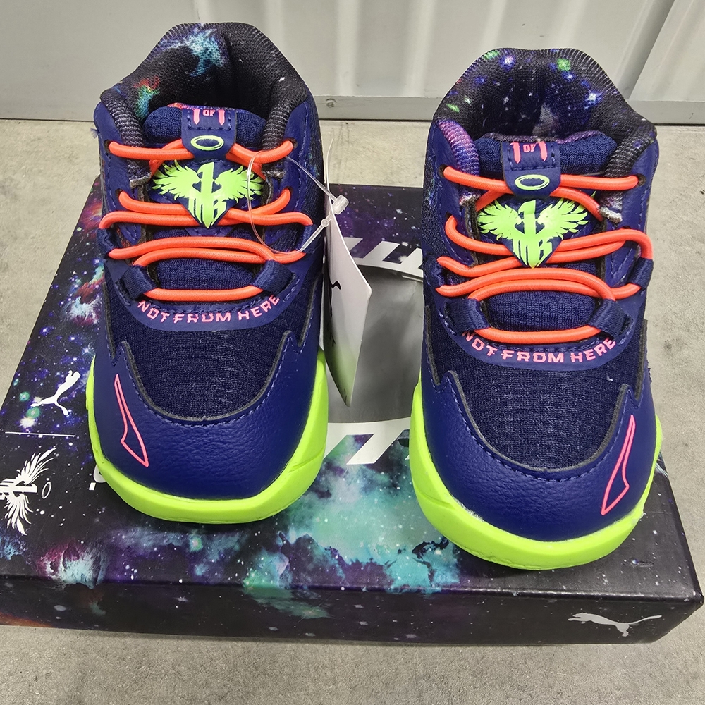 Puma Green and Blue Sneakers Vibrant Athletic Design